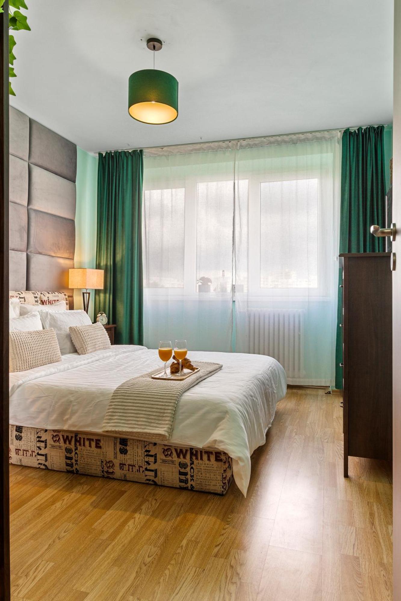 Arena Nationala, Monza, Victor Gomoiu The Cloud, Free Early Check-In Available Apartman Bukarest Kültér fotó